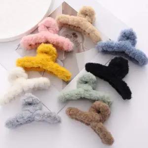 페이크퍼 집게핀 여성 반묶음 헤어핀