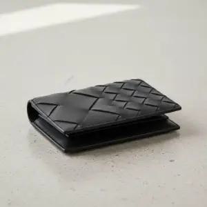 MUST IT_공용 인트레치아토 플랩지갑749441 V3R52 8803