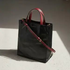 MUST IT_여성 뮤제오 쇼퍼백SHMP0018U1 P2644 Z2I33