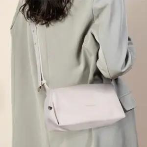 GB9010 핸드폰 패션잡화 여행 백 남자 수납 여성 여