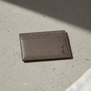 MUST IT_ 남성 카산드라 카드지갑607603 DTI0E 2826