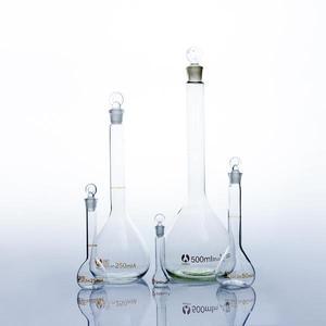 5/10/20/25/50/200/500/1000ml 클래스 A 붕규산 유리 실험실 투명 부피 플라스크(헤드 스토퍼 포함)