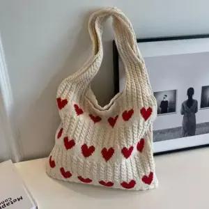 여자 니트 가방 대학생 직장인 하트 숄더 백 베이지