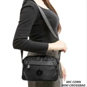 남성 블랙컬러 캐주얼 크로스백 데일리 지퍼 숄더백