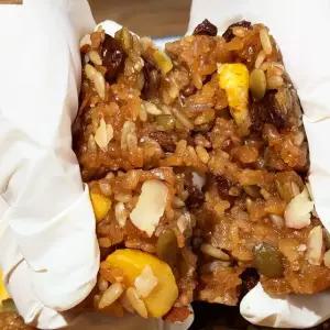 명가삼대떡집 견과류 듬뿍 대추고 수제 약밥 1.5kg(12~13개입)