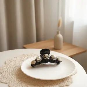 [신세계라이브쇼핑][옷자락] 여성용 까멜리 진주 헤어핀 고급 데일리 집게