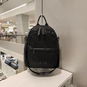 [발리스윗](김해점)스티치장식베이직백팩SQ2WAB48