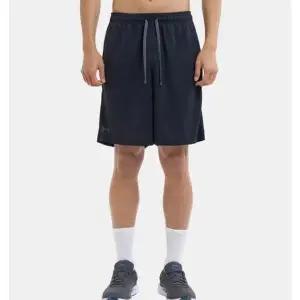 [언더아머](대전신세계)1328705-001 블랙 남성 UA Tech 메쉬 쇼츠 테크 반바지 기능성 헬스 운동 농구...