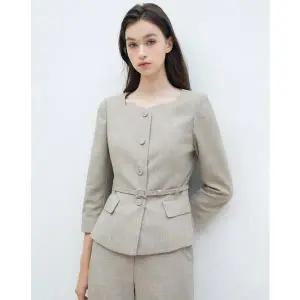 [JJ지고트](센텀시티점)벨티드 하트넥 싱글 재킷 GR5A0JK801