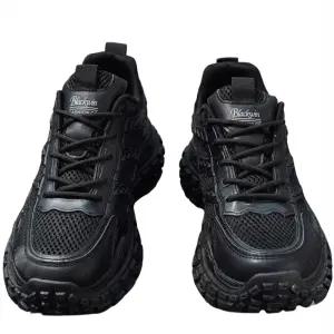 남성 런닝화 미끄럼방지 타이어솔 조깅화 이중쿠셔닝 편한 운동화 블랙 베이지