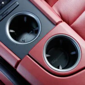 포르쉐 타이칸 컵홀더 받침대 보호 패드 용품
