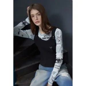 [에고이스트](강남점)[CAPSULE LINE] 아웃 포켓 디테일 슬리브리스 티셔츠 (ES2CV360)