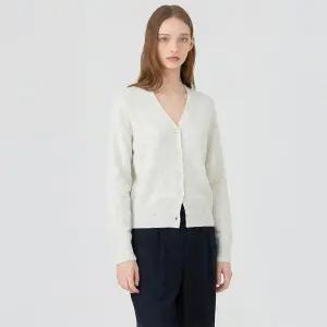 [LINE](대전신세계)[라인] [BYLYNN]로지 브이넥 가디건 NKCDPH0100