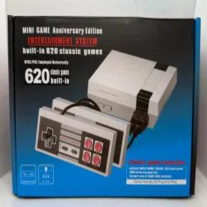 게임 콘솔 클래식 미니 비디오 내장 620개의 출력 및 듀얼 컨트롤러
