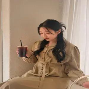 리비아레나 빅사이즈봄코디추천 슬림핏 무드 벨티드 셔츠 롱 플레어 원피스