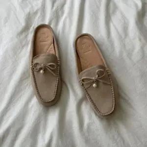 [옷자락]여성 스웨이드 리본 장식 일상용 블로퍼 플랫신발