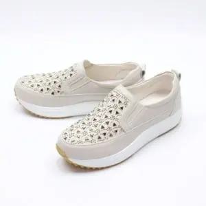 [옷자락]여성 봄 여름 쾌적한 펀칭 통기성 데일리 슬립온