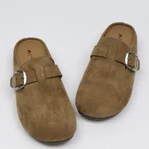 [옷자락]여성 스웨이드 버클 뮬 편안한 슬립온 신발