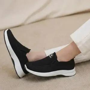 [옷자락]여성 일상용 편안한 착용감 경량 메시 슬립온 운동화