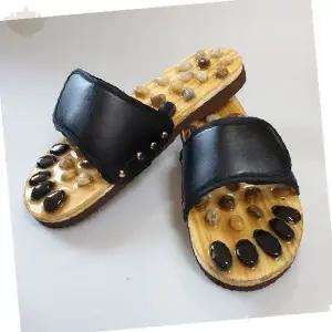 발바닥 지압 자극 돌기 부착 실내 슬리퍼 혈액 순환 촉진 발 관리 거실화 남성