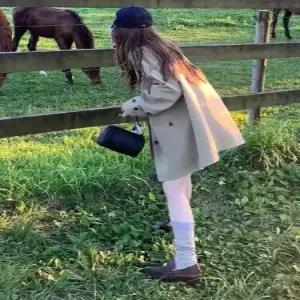 여친 하프 가을 터틀넥 코너 트렌치 코트 스트리트 노팅힐 ST3