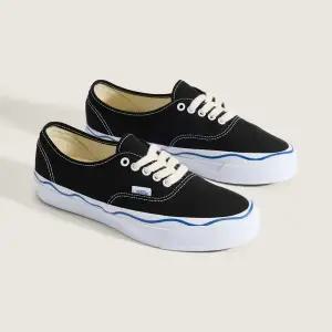 [반스](의정부점) VANS 프리미엄 어센틱 44 서울 VN000EAABPB1