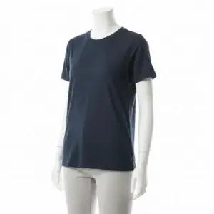 피엘라벤 여성 아비스코 울 숏슬리브 다크 네이비 84101555 ABISKO 숏 슬리브 DARK NAVY 371117