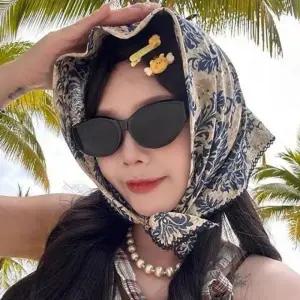 사각 패턴 스카프 프릴 예쁜스카프 봄스카프 예쁜스카프 봄여름스카프 넥스카프 무지레이스스카프 겨울목도