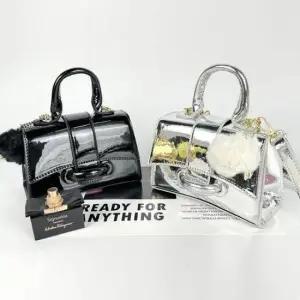 [패션] 직장인 데이트 크로스가방 외출 여자토트백 패션가방