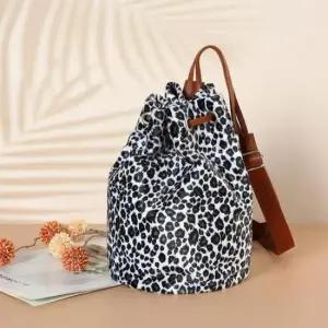 [패션] 여행 커플 슬링백가방 힙색 허리가방 코디 학생가방