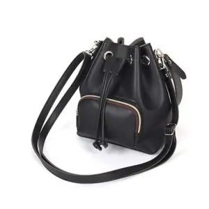 길이 조절 가능한 크로스 스트랩 여성 귀여운 숄더백