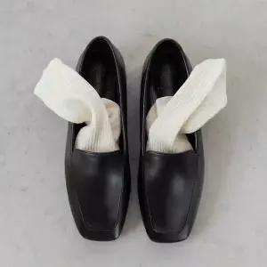 (쫀득몰드창) 미니멀리 심플 로퍼(3cm)