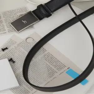 헤지스 액세서리 남성 24FW [스테디셀러]블랙 이니셜로고 소가죽 벨트 WUBE4F911BK