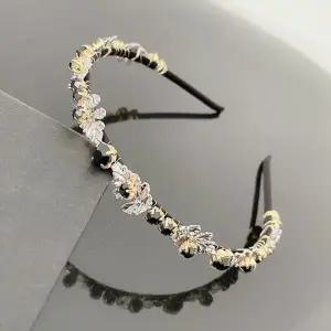 밴드 공주풍 크리스탈 헤어악세사리 머리띠 헤-W982CD7