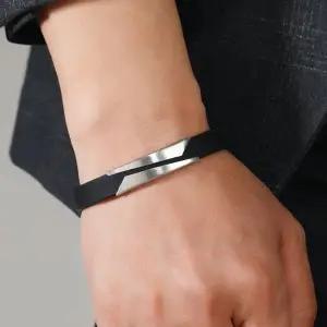 우정 브레이브슬릿 팔찌 실리콘 패션 커플 블랙클로-WFHJA95