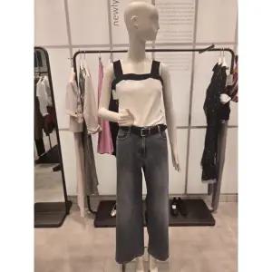 [ZOOC](천안아산점)투웨이 배색 민소매 니트 Z252KSK030