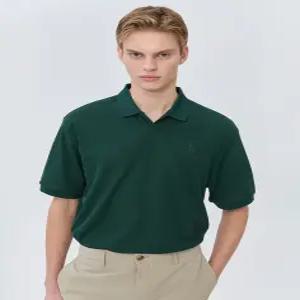 헤지스 남성 25SS [스테디셀러] 그린 단색 면혼방 반팔카라티셔츠 WHTS5B892E3