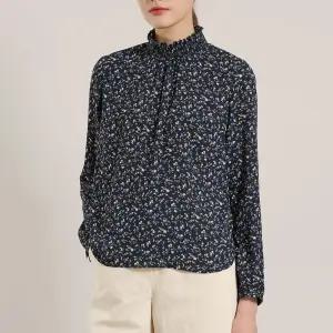 [올앤선드리]스모킹넥 프린트 블라우스 A5S2B482