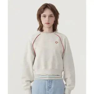 커버낫 COVERNAT WOMAN 우먼 크롭핏 클로버하트 맨투맨 Oatmeal CO2501CR91OT 106221