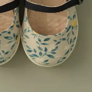 하나미코지 스트랩슈즈 레몬블로썸