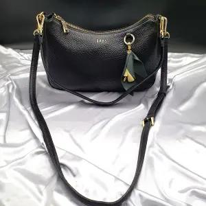 닥스 가죽 투웨이 숄더백 크로스백 중고 정품 가방 은피아노