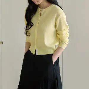 [더나무그림] 여성 컬러 배색 라운드넥 니트 가디건 NCP3CD001 마카배색CD