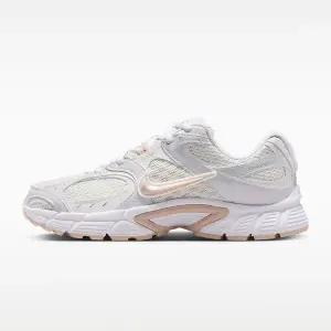 [나이키] V5 RNR 여성 신발 HQ7901-110