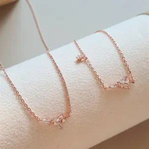 여자 데이트룩 데일리 러블리 나비 목걸이 팔찌