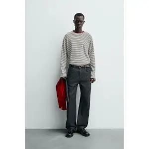 자라 ZARA 콘트라스트 스트라이프 티셔츠 - 스크래치 화이트1233726