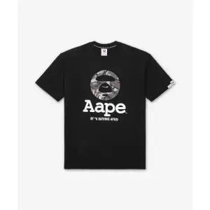 AAPE 문페이스 카모 로고 반소매 티셔츠 - 블랙 / AAPTEM1640XXQBKX 2075557