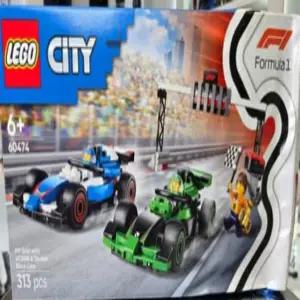 레고 60474 시티 VCARB와 Sauber 레이스 카가 있는 F1 그리드