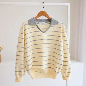 [잇수다] 드미엣 스트라이프 루즈핏 브이넥 배색 카라 니트