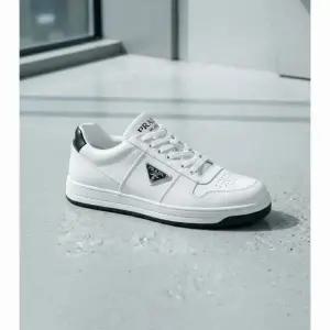 프라다 26SS 다운타운 로고 가죽 스니커즈 2EE364 3LJ6 F0964