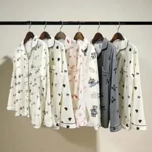 남녀공용 겨울 커플 파자마 세트 피치기모 면 수면잠옷 따뜻한 홈웨어 커플잠옷